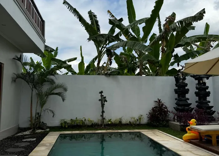 Nyoman House 3* Selemadeg