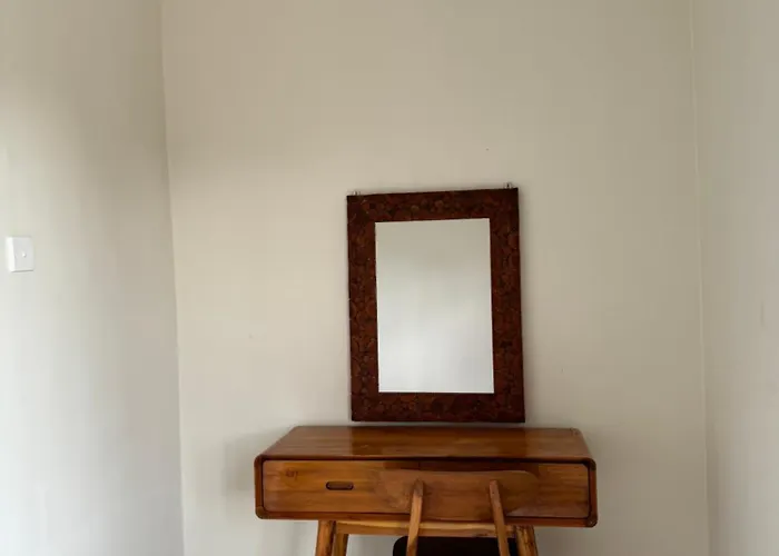 Nyoman House 3*